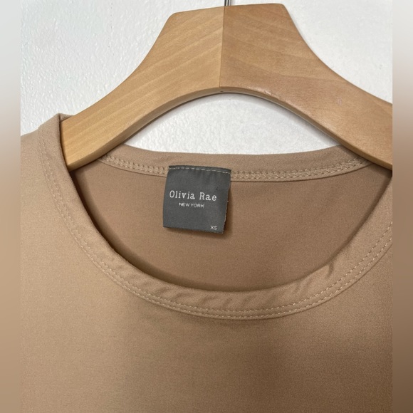 Olivia Rae Women’s Crop top T-Shirt - Picture 2 of 4